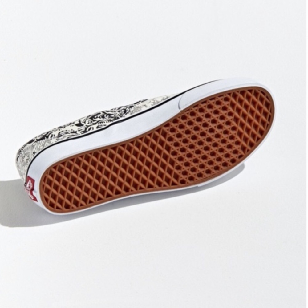 Vans Classic Slip-On Ouroboros - Picture 4 of 7